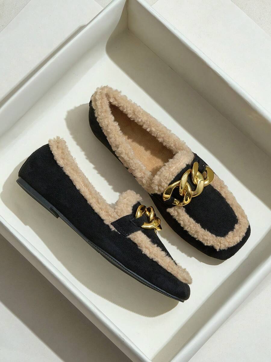 Giày lười nữ cổ điển, mũi vuông màu đen, thiết kế khoen kim loại, giày lười đa năng mới, thoải mái và ấm áp cho mùa đông