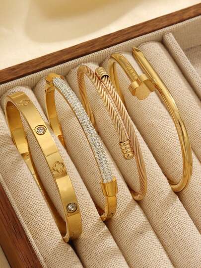 Set de 4 piezas de pulseras de mujer chapadas en oro de 18K de acero inoxidable: Pulsera de flor de cinco hojas 3D, pulsera de flor de cuatro hojas con clavo, pulsera de flor de cuatro hojas con circonita. Resistente al agua, resistente a la decoloración, adecuado para uso diario, fiestas, regalos para amigos y familiares, Día de San Valentín, Navidad