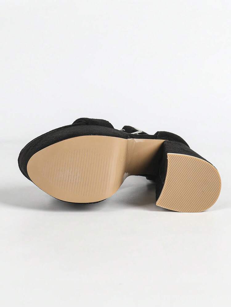 黑色绒面革高跟绑带凉鞋，厚底设计，金属搭扣，后拉链 - 黑色 - 查看 10