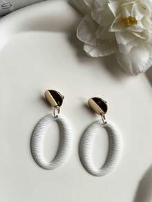 1 Pair Chic Geometric Ear Cuffs, European & American Fashion, Minimalist Design, Versatile For Spring, Summer, Autumn, Winter