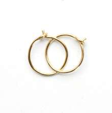 Tiny Hoop Earrings 14k Yellow Gold Fill, 8mm 24 Gauge Handmade Thin Everyday Minimalist Style Huggie Hoops Women, Children 6.5mm Inner Diameter - 1 - 查看 1