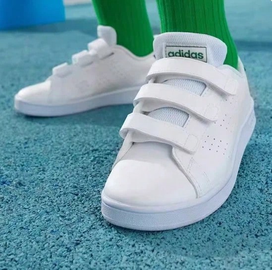 Adidas neo ADVANTAGE 舒適百搭 耐磨 低筒 兒童板鞋 - 白色 - 查看 1