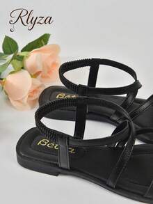 2 向穿透明休闲时尚百搭皮革外观平底凉鞋，带后带，适合女士，夏季