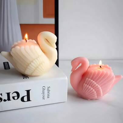 1pc Swan/Flamingo Shaped Soy Wax Candle, Smokeless Decorative Candle Suitable For Home Decor, Atmosphere Setting, Holiday Decoration, Candle Decor, New Year Decoration, New Year Gift, Wedding Decoration, Wedding Favor, Valentine's Day Decor, Valentine's Day Gift, Gift For Her, Best Friend Gift, Souvenir, Photography Prop