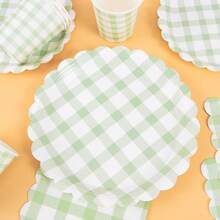 Green & White Striped Petal-Shaped Disposable Plate, Napkin, Cup Set, Plates, Napkins And Cups Party Supplies, Serves 10 Guests, Disposable Paper Plates Party Tableware Suitable For Birthday, Wedding, Party, Family Picnic - Multicolor - View 5