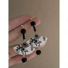 Fashionable Retro Chinese Style Long Silver Needle Ink Painting Fan Shaped Resin Earrings For Women - Đen và trắng - Xem 2