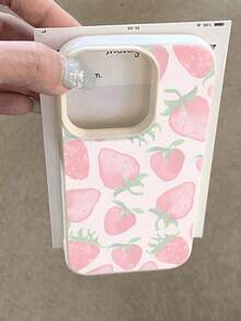 Funda para teléfono con diseño de fresas, compatible con teléfonos ,  17,  16 Pro Max,  15 Pro Max,  13 y  12. Fabricada en TPU con textura de cuero, ofrece protección contra golpes y caídas. Un regalo ideal para familiares, amigos, amantes del verano, parejas, cumpleaños y cualquier persona que adore las fresas. - Blanco - Ver 6