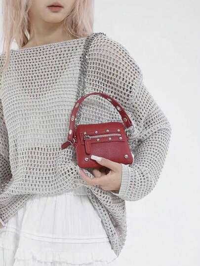 حقيبة سلسلة أنيقة باللون الأحمر، حقيبة مربعة صغيرة متعددة الاستخدامات، تصميم بالزوايا، محمولة باليد وعبر الجسم 2 في 1، بسيطة، ضرورية للتنقل والمواعدة