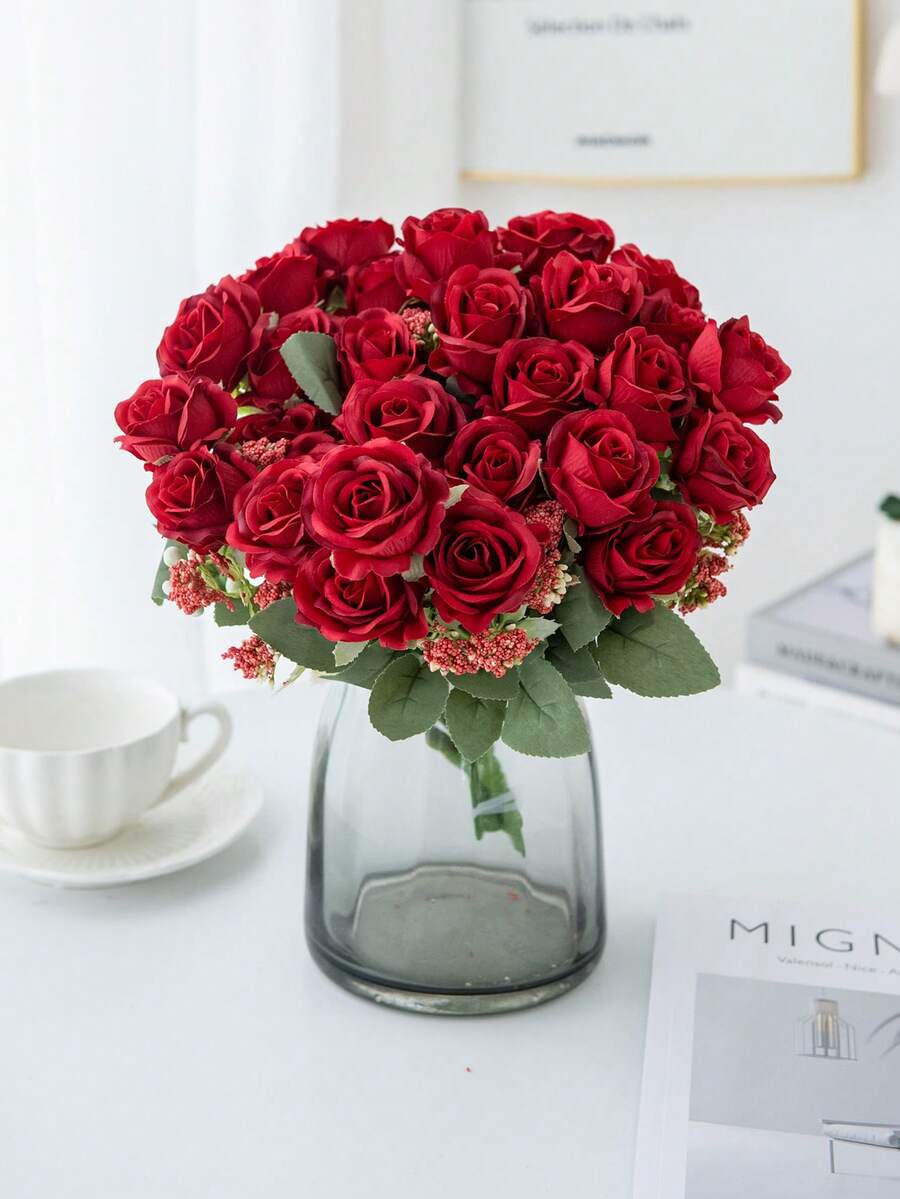 1/80 pièces Bouquet de roses en soie avec fruits en mousse artificielle, convient pour la décoration d'automne, le bouquet de mariée de la Saint-Valentin, le vase de mariage, la maison, le restaurant, la décoration de chambre, les fêtes, les anniversaires, la décoration de jardin extérieur - Rouge - Voir 1