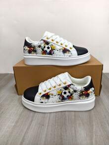 2025新款足球元素厚底增高黑白鞋，迷彩涂鸦情侣休闲运动鞋，时尚百搭运动休闲平底鞋 - 白黑色 - 查看 7