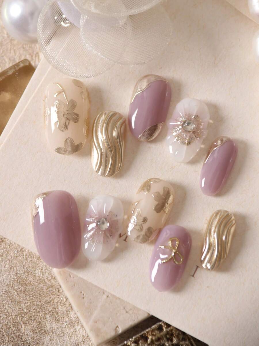 10 Stücke Aufklebe-Nägel, Kunstnägel in Halation Braun Weiß Golden, minimalistisch für Büro und Alltag, Künstliche Nägel Set beinhaltet 1 Stück Blatt Klebestreifen & 1 Stück Mini Feile