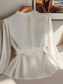 女士优雅V领长袖衬衫，配腰带蝴蝶结，适合商务通勤/办公室/休闲穿着/度假旅行、情人节、新年等场合。 - 杏色 - 查看 3