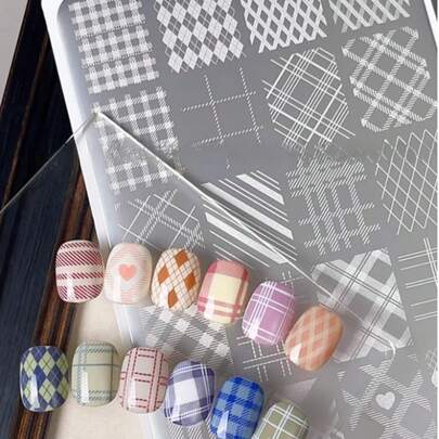 1 tấm khuôn vẽ móng họa tiết kẻ caro và sọc, khuôn dập móng nghệ thuật chủ đề ngày lễ, thích hợp cho việc tự làm móng tại nhà vào dịp Giáng sinh, phụ kiện làm móng nghệ thuật, dụng cụ dập móng.