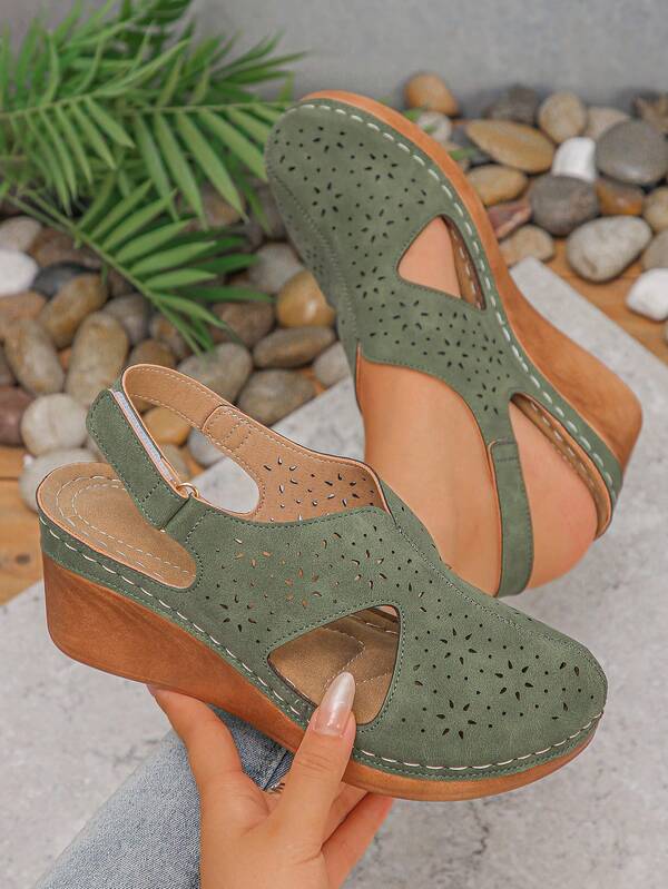 Women's Summer Wedding, Outdoor Party, Daily Wear Elegant Fashion Lightweight Comfortable Sweet New Style Outdoor Wedge Thick Bottom Slip-On Sandals