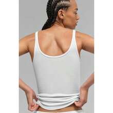 Alo Yoga Ribbed Prosper Tank - Lunar Grey |  | Pilates Set - 白色 - 查看 3