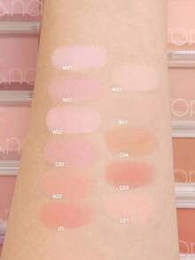 Rom&nd Romand BETTER THAN CHEEK C04 Pear Color, Matte Velvety Powder Blush Fusing Into Skin, Gradient Shading Effect, Warm Tone Brightens Complexion, Oil Control, Suitable For Dry Skin, 5 Seconds Quick Radiance, Brightens Eye Area, Gradient Embossed Exterior, Color Intensity Guide, Korean Cosmetics - C04 LÊ CHIP - Xem 2