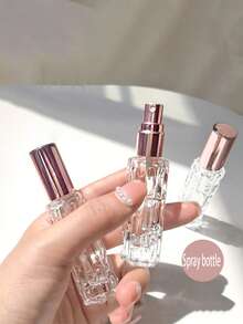 1个10毫升可重复灌装玻璃香水瓶，带喷雾泵，方便旅行、购物、约会和外出使用。
