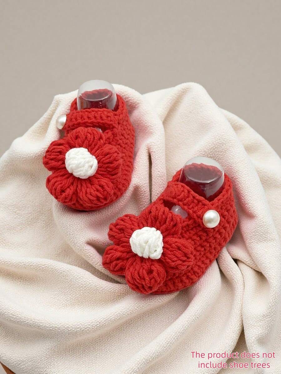 1 Pair Handmade Daisy Pattern Infant Shoes, Crochet Knitted, Newborn Footwear - Red - View 1