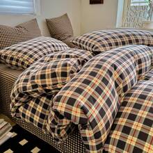 4pcs Maillard Duvet Cover Set, Skin-Friendly & Comfortable Microfiber Washed Fabric, Suitable For Men, Women, Home & Hotel Use (1 Duvet Cover + 1 Flat Sheet + 2 Pillowcases), Bedroom Decor, Holiday Gift, Without Filler, Pillowcase Pattern Randomly Cut - Coffee Brown - View 2