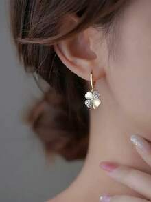 1 Pair Minimalist Rhinestone Embellished Cat Eye Flower Stud Earrings, Delicate & Versatile Design, Suitable For Women's Daily And Holiday Wear - Multicolor - View 2