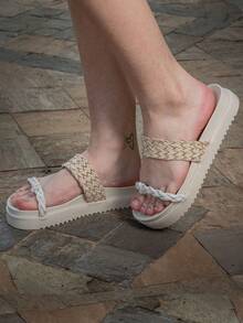 GuGi Women Platforms & Wedge Sandals - 米色 - 查看 9