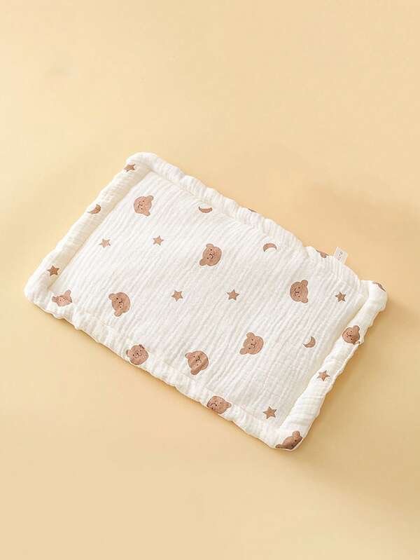 1个新生儿扁平枕：适合0-6-12个月的婴儿。采用柔软的豆粒填充物，亲肤舒适，具有舒缓作用。小巧的枕型设计贴合宝宝头部形状，四季皆宜。