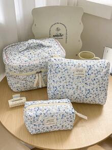 1件/套 灯芯绒蓝色碎花印花多功能旅行女孩洗漱化妆品收纳包，带拉链，女士便携大容量柔软化妆包，适合旅行、宿舍、居家使用，可收纳洗面奶、牙膏、口红、化妆刷和小物件，是送给妈妈和老师的完美礼物，也是生日礼物、婚礼纪念品、假日旅行必备收纳包的理想之选。