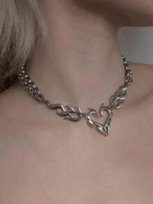 Retro Punk Hollowed-Out Flame Heart-Shaped Pendant, Fashionable Women's Hip-Hop Jewelry Necklace, The Best Valentine's Day Gift For Loved Ones, Everyday Accessory. - Bạc - Xem 3