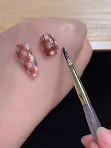 1支双头美甲拉线笔，适用于绘制长线条、细节和精细图案，可用于美甲勾线、UV凝胶指甲油绘画等。 - 彩色 - 查看 6