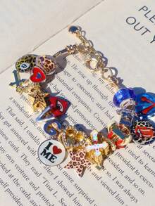 1 vòng tay họa tiết da báo và ngôi sao, 1 vòng tay thánh giá trái tim, 1 vòng tay khẩu hiệu Love Yourself, 1 vòng tay hình 8 bi họa tiết da báo, 1 vòng tay đôi môi gợi cảm, 1 vòng tay trái tim đỏ (cùng kiểu dáng với Ins) - Vàng - Xem 7