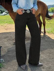 Klassische Damen-Jeans mit geradem Bein – mittelhoher Bund, Vintage-Waschung, praktische Taschen und Knopfleiste für den lässigen Alltag