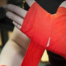 Boxing Karate Free Combat Wrist Bandage Soft Comfortable Hand Tissue Protection Training Gear - Đỏ - Xem 4