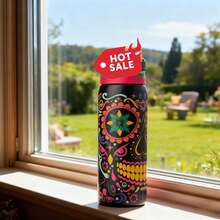 32oz Sugar Skull Stainless Steel Insulated Water Bottle  While Hand Washing Is Recommended For The Bottle Body - Ensuring Convenient And Hassle-Free Daily Maintenance. It Delivers 24-Hour Long-Lasting Cold Retention. The Wide Mouth Allows Easy Addition Of Ice Cubes And Effortless Cleaning; The Lid Is Equipped With A Portable Carry Loop That Doubles As A Lock When Closed. Suitable For Various Daily Scenarios Such As Fitness, Running, And School Commuting - 糖骷髏32oz - 查看 3