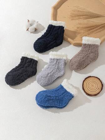 3-5 pares de calcetines de tripulación de unicolor de felpa de coral a juego para niños