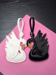 Móc khóa hình thiên nga đen trắng thanh lịch, móc khóa đôi hình động vật thời trang, móc khóa bền chắc, phụ kiện túi xách hình thiên nga, phụ kiện trang trí túi xách duyên dáng cho nữ, đồ trang trí nhà cửa, thích hợp làm mặt dây chuyền, móc khóa hoặc phụ kiện trang trí cho nam và nữ, dùng hàng ngày hoặc trong những dịp đặc biệt, có thể dùng làm quà tặng Halloween, Giáng sinh, Năm mới, Lễ Tạ ơn, sinh nhật. - Nhiều màu - Xem 8