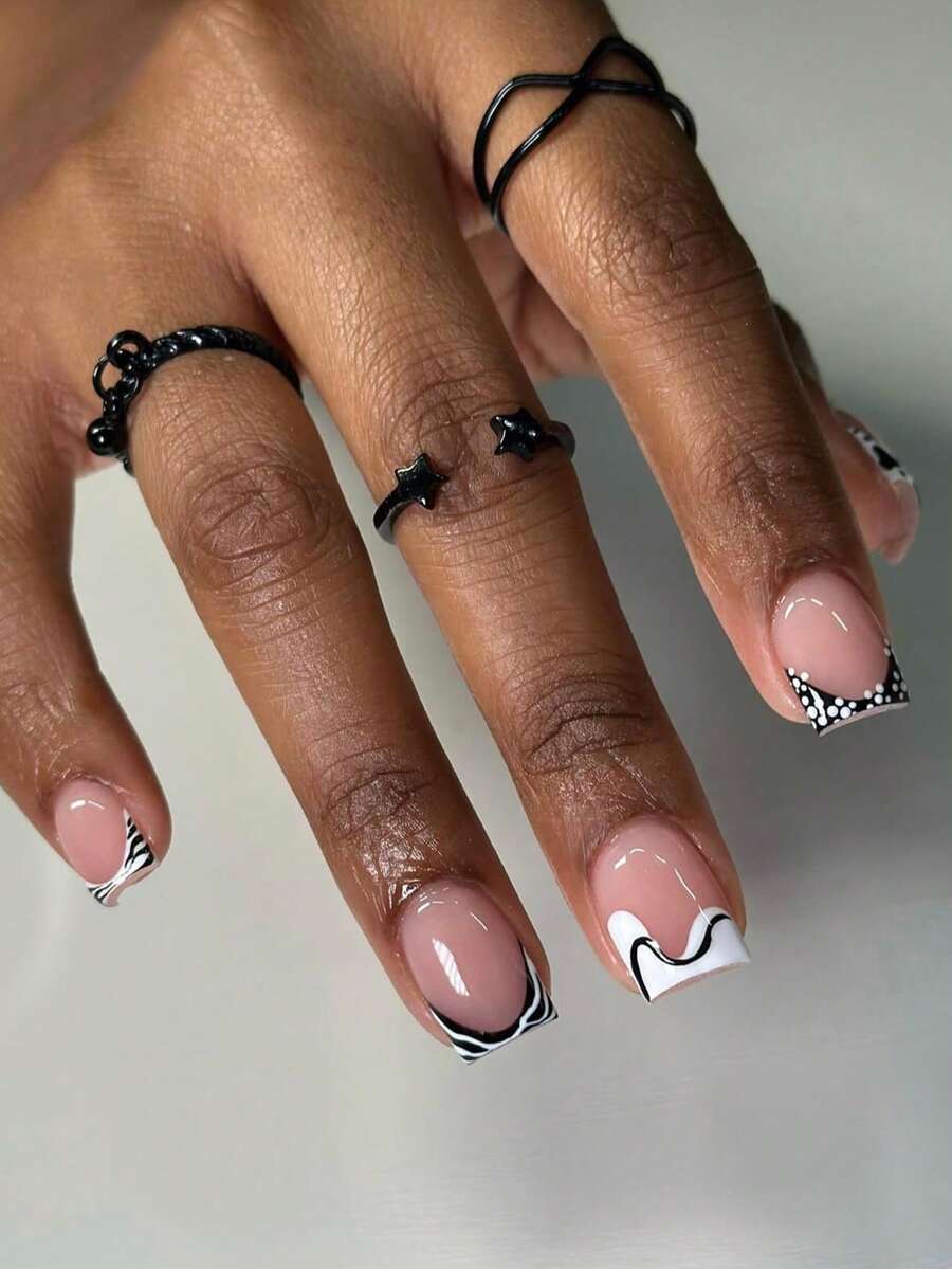 24片中号方形美甲贴纸，黑白法式美甲，斑马纹线条艺术极简风格，亮面全覆盖假指甲，适合女性和女孩日常佩戴，秋冬季美甲用品 - 彩色 - 查看 1