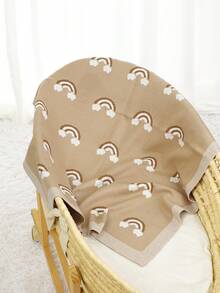 1条卡其色针织彩虹提花婴儿毯，四季皆宜