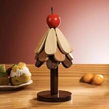 可爱木质圣诞树杯垫套装 - 手工天然实木耐热杯垫，适用于桌子、杯子、茶壶和盘子 - 节日家居装饰，精美厨房和餐厅配件，防滑，独特礼品之选 - 乡村农舍风格杯垫