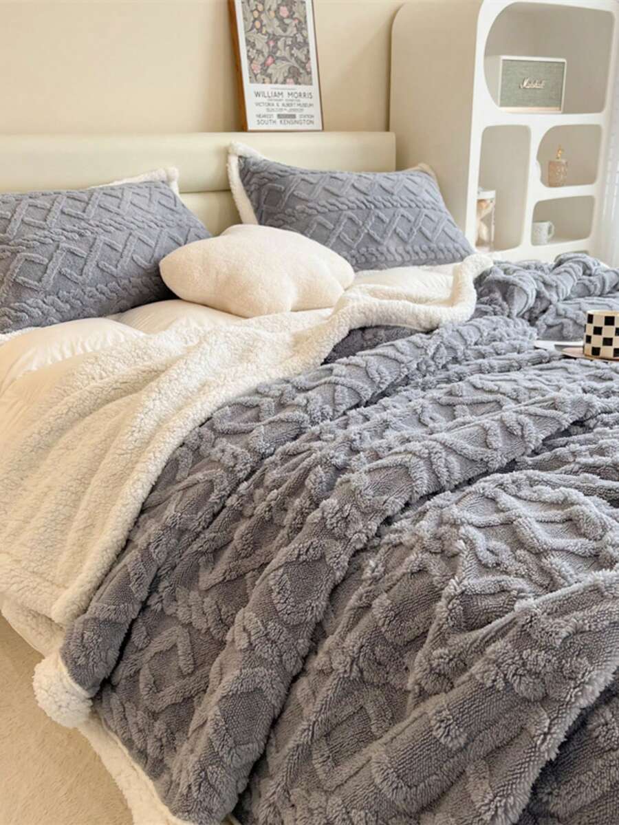 1pc Classic Diamond Pattern Thick Double-Layer Blanket, Warm And Comfortable Sofa Throw, Suitable For Bed, Room, Living Room, Bedroom, Office, Camping, (Purple/Coffee) - Dark Grey - View 1
