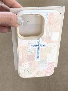 Funda para teléfono con diseño de cruz floral. Compatible con teléfonos ,  17,  16 Pro Max,  15 Pro Max,  13 y  12. Fabricada en TPU con textura de cuero, ofrece protección contra golpes y caídas. Un regalo ideal para familiares, amigos, ocasiones religiosas y celebraciones. - Blanco - Ver 4