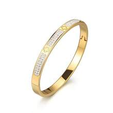 1条18K镀金不锈钢四叶草扣手链，镶嵌水钻，搭配同款四叶草合金手链，不锈钢四叶草手链钉，时尚叠戴日常配饰，音乐节礼物 - 金色 - 查看 5