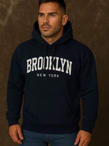 Comodidad y estilo en una sola prenda. Nuestra sudadera con capucha y cangurera es perfecta para un look casual, urbano y relajado. Diseñada con tela suave y ligera, ideal para el día a día o para mantenerte abrigado con estilo. - Azul Marino - Ver 3