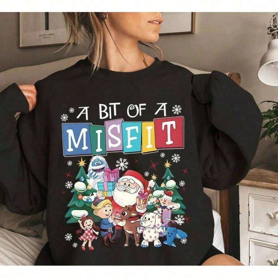A Bit Of A Misfit Shirt - Misfit Island Christmas Sweatshirt, Rudolph Reindeer Xmas Cotton Blend Long Sleeve Shirt, The Red Nosed Reindeer Pullover Tops For Spring / Fall / Winter-Unisex Women & Men's Festival Daily Wear Comfort Tops - 黑色 - 查看 1