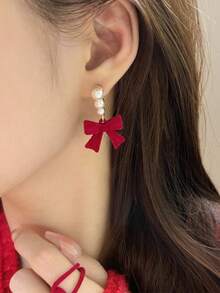 زوج من أقراط مطلية بالخرز الاصطناعي مزينة بفيونكة، مناسبة للارتداء اليومي، هدية عيد الحب