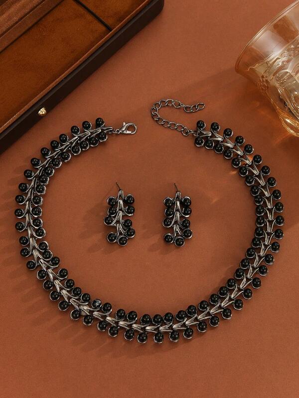 مجموعة من 3 قطع من أقراط وقلادة مجوهرات مبالغ فيها من سبيكة الزنك المرصعة باللؤلؤ والراين ستون، هدية للنساء للمناسبات