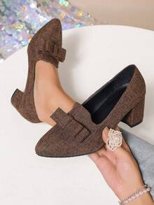 Giày cao gót nữ màu trơn với nơ dày trang trí, kiểu dáng thanh lịch và thoải mái, mũi nhọn, dễ xỏ, giày công sở thời trang, gót trung bình, phù hợp cho mọi mùa, dự tiệc, đám cưới. - màu nâu - Xem 2