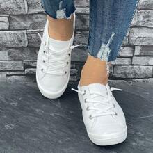 A Pair Of New Red Checkered Low-Top Lace-Up Canvas Shoes For Women For All Seasons. Fashionable, Personalized, Casual And Versatile Plus-Size Women's Shoes. Lightweight, Comfortable, Flat-Soled And Non-Tiring Outdoor Sports Shoes. - trắng - Xem 4