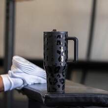 hydrojug Limited Edition Traveler 32oz/40oz Water Bottle With Handle & Flip Straw - Fits In Cup Holder, Leak Resistant Tumbler-Reusable Insulated Stainless Steel - Gifts For Women & Men - Black Leopard - 查看 11