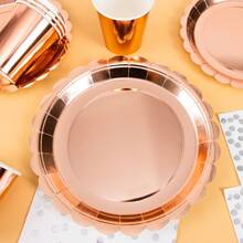 Rose Gold Petal Shaped Disposable Plate, Napkin, Cup Set, Plates, Napkins And Cups Party Supplies, Serves 10 Guests, Disposable Paper Plates Party Tableware Suitable For Birthday, Wedding, Party, Family Picnic - Multicolor - View 5