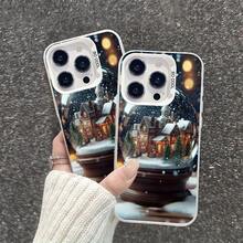 Una funda para teléfono diseñada con bolas de nieve y casas temáticas navideñas, también adecuada para Halloween, moderna y linda, compatible con Apple  16, 15, 14, 13, 12, 11 Pro Max, Pro Plus y 16E. - Colores mixtos - Ver 1